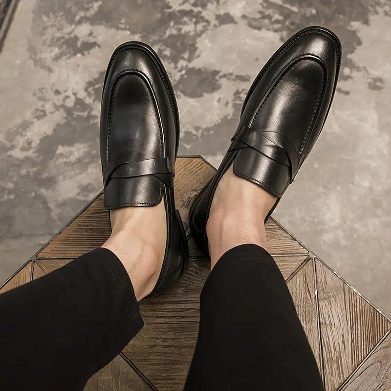 CASUAL LEATHER LOAFERS