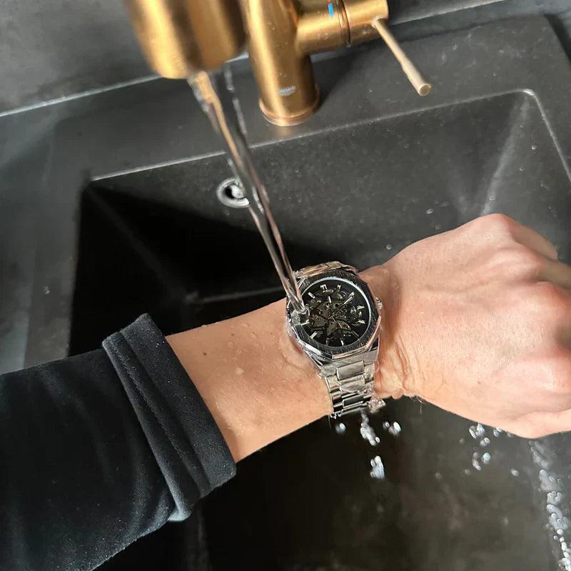 Stylish classic wristwatch for men