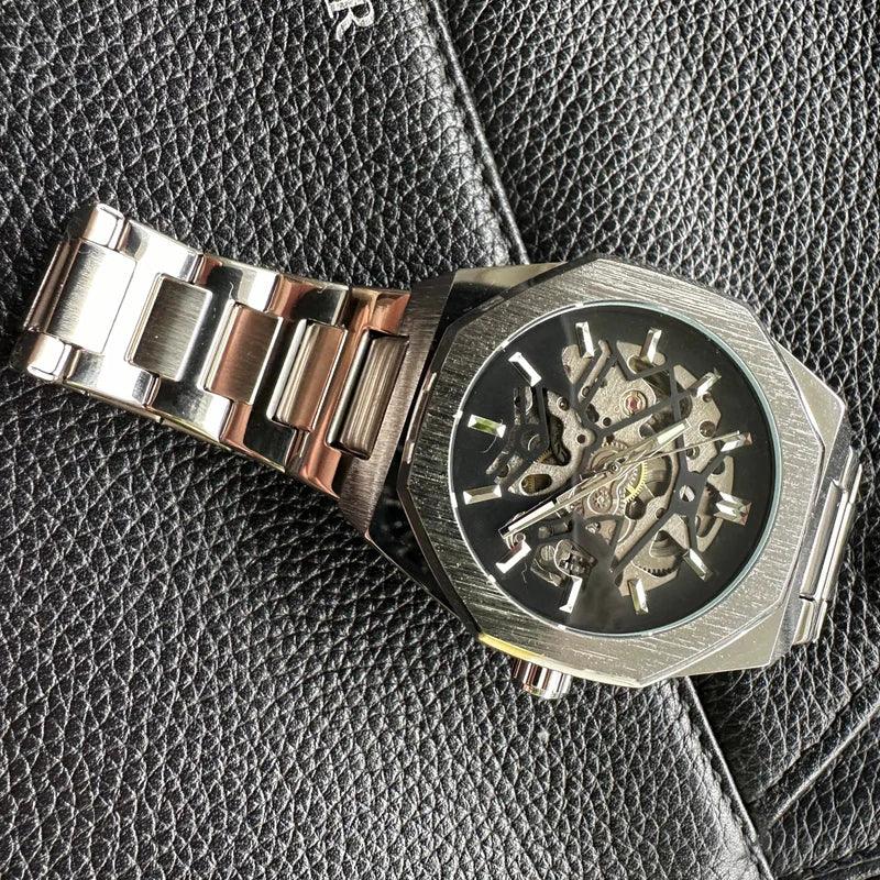 Stylish classic wristwatch for men